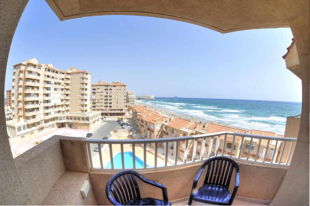 Apartamentos La Mirage La Manga del Mar Menor Quarto foto
