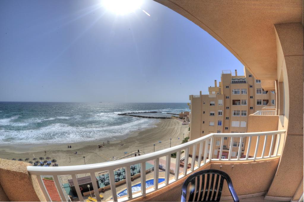 Apartamentos La Mirage La Manga del Mar Menor Quarto foto